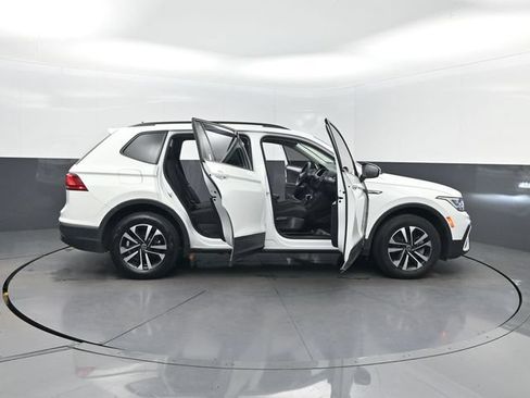 Used 2022 Volkswagen Tiguan S AWD/4WD image 43