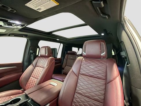 Used 2026 Cadillac Escalade ESV Sport w/ Touring Package AWD/4WD image 20