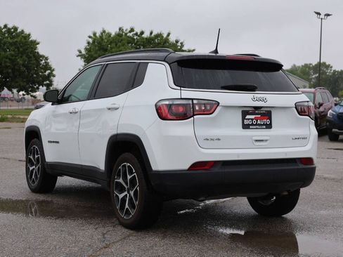 Used 2025 Jeep Compass Limited AWD/4WD image 11
