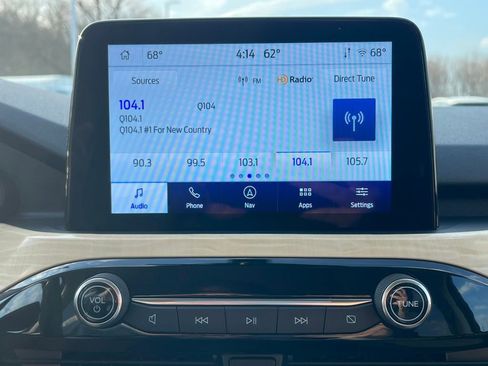 Used 2022 Ford Escape Titanium w/ Titanium Elite Package image 9