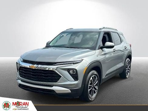 Certified 2024 Chevrolet TrailBlazer LT w/ LT Cold Weather Package FWD image 1