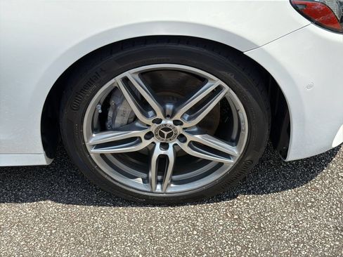 Used 2018 Mercedes-Benz E 300 image 12