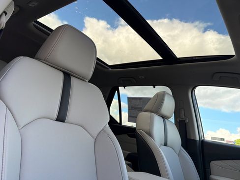 New 2026 Honda Pilot Touring image 17