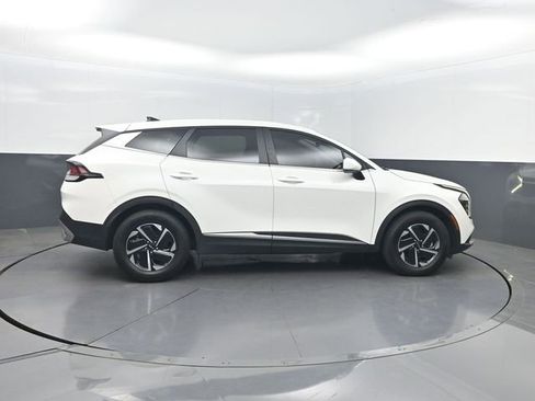Used 2025 Kia Sportage LX FWD image 30