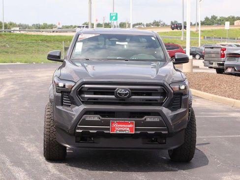 New 2025 Toyota Tacoma SR5 image 5