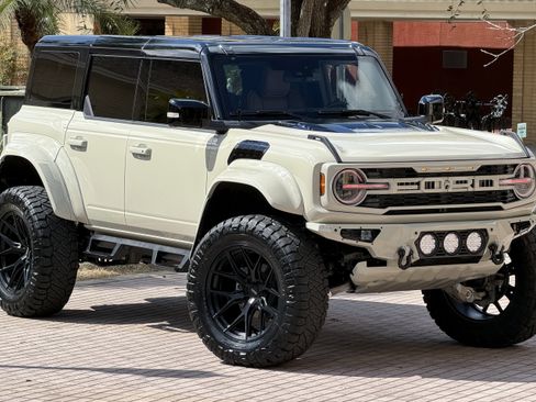 Used 2025 Ford Bronco Raptor AWD/4WD image 16