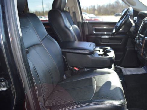Used 2018 RAM 3500 Laramie w/ Convenience Group AWD/4WD image 22