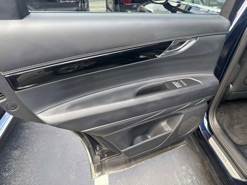 Used 2025 Genesis GV80 2.5T Standard image 13