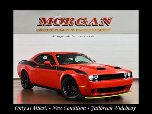 Used 2023 Dodge Challenger SRT Hellcat image 1