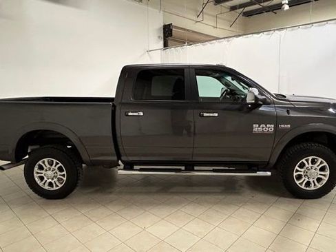Used 2018 RAM 2500 Laramie w/ Snow Chief Group image 7