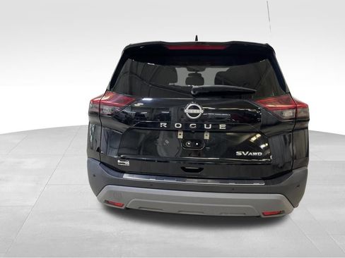 Used 2023 Nissan Rogue SV AWD/4WD image 4