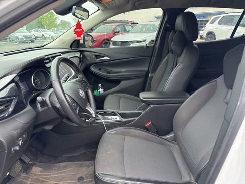 Used 2021 Buick Encore GX Select FWD image 21
