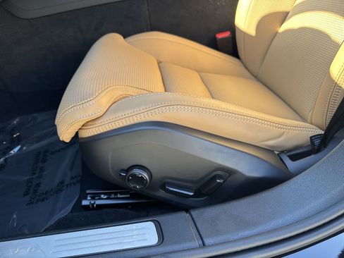 New 2026 Volvo V60 B5 Cross Country Ultra w/ Protection Package Premier image 18