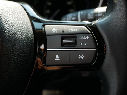Used 2025 Honda Pilot EX-L image 29