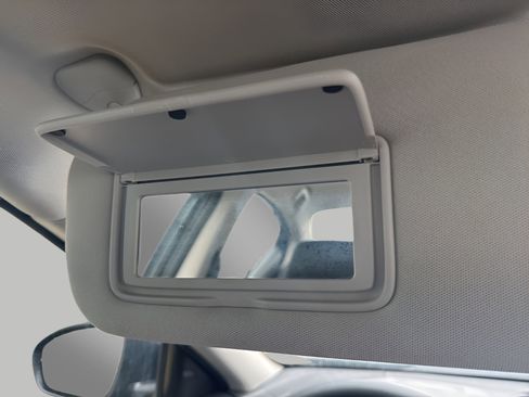 Used 2024 Nissan Altima 2.5 SV image 43