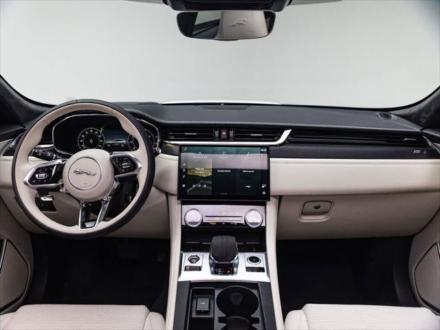 New 2026 Jaguar F-PACE R-Dynamic S AWD/4WD image 19