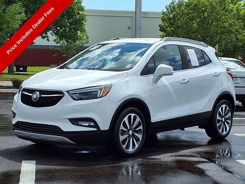 Used 2020 Buick Encore Essence FWD image 3