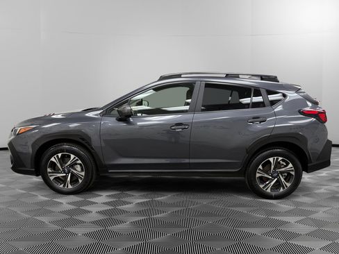 Used 2025 Subaru Crosstrek 2.0i Premium image 2