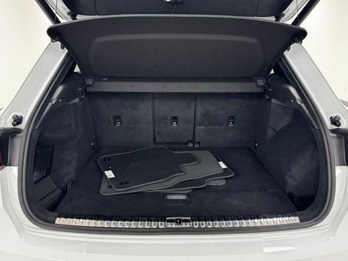 Used 2020 Audi Q3 2.0T Premium Plus w/ Premium Plus Package image 35