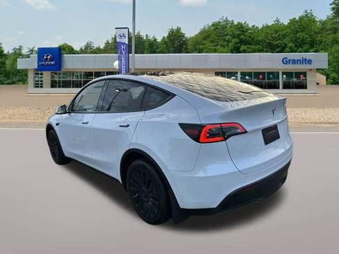 Used 2024 Tesla Model Y Long Range image 8
