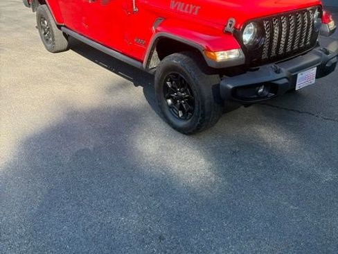 Used 2021 Jeep Gladiator Sport AWD/4WD image 6