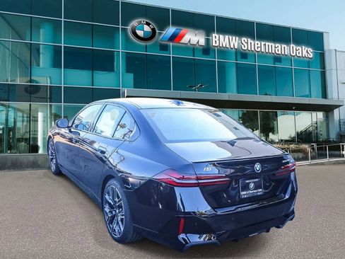 New 2026 BMW i5 eDrive40 w/ M Sport Package RWD image 6