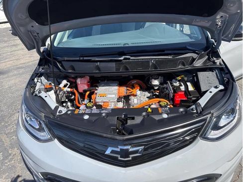 Used 2021 Chevrolet Bolt LT FWD image 29