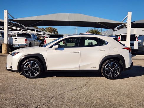 Used 2021 Lexus UX 250h w/ Premium Package image 4