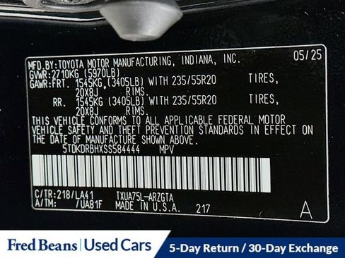 Used 2025 Toyota Highlander Platinum image 34