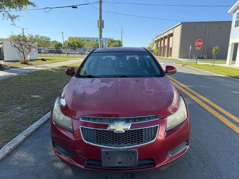 Used 2013 Chevrolet Cruze LT w/ Technology Package FWD image 2