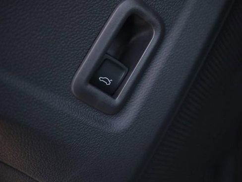 New 2026 Volkswagen Tiguan SE AWD/4WD image 12