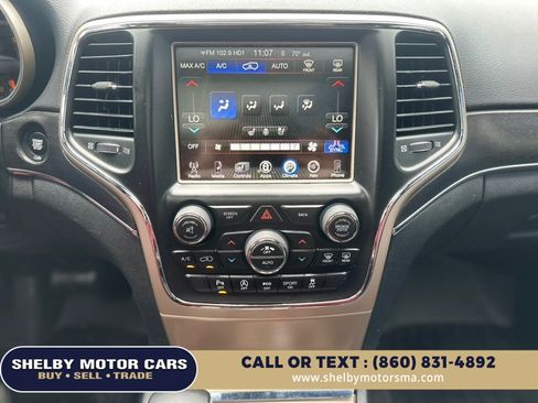 Used 2017 Jeep Grand Cherokee Limited w/ Luxury Group II AWD/4WD image 11