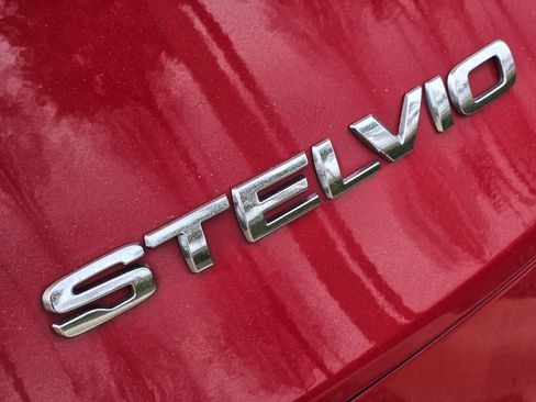 Used 2022 Alfa Romeo Stelvio Ti w/ Active Assist Plus Package image 17