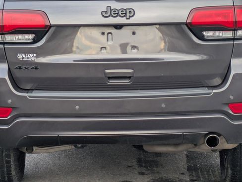 Used 2021 Jeep Grand Cherokee Laredo X image 24