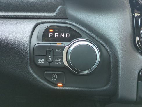 New 2026 RAM 1500 Express AWD/4WD image 30