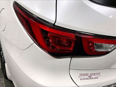 Used 2017 INFINITI QX60 FWD w/ Deluxe Technology Package image 30