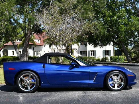 Used 2007 Chevrolet Corvette Convertible w/ Preferred Equipment Group RWD image 38