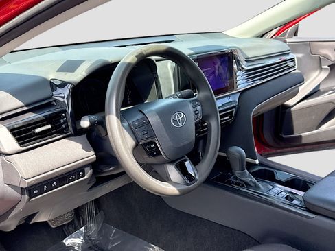 Used 2025 Toyota Camry LE FWD image 4