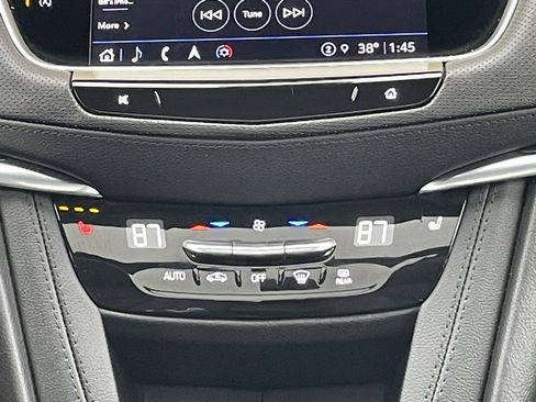 Certified 2025 Cadillac XT5 Premium Luxury image 38