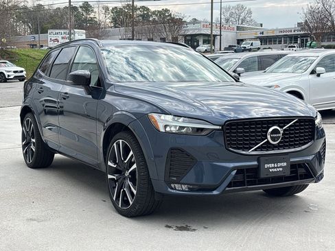 Certified 2023 Volvo XC60 B5 Ultimate w/ Climate Package image 7