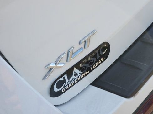 Used 2021 Ford Explorer XLT w/ Equipment Group 202A image 9