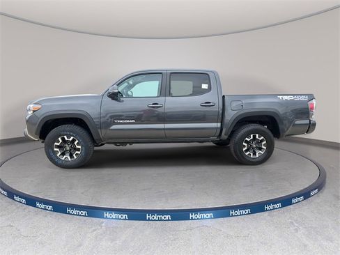 Used 2023 Toyota Tacoma TRD Off-Road image 9