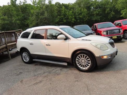Used 2010 Buick Enclave CXL AWD/4WD image 5