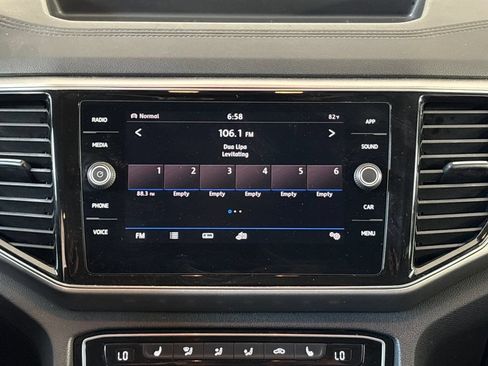 Used 2018 Volkswagen Atlas SEL AWD/4WD image 24
