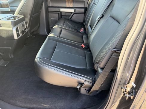 Used 2020 Ford F150 Lariat image 14