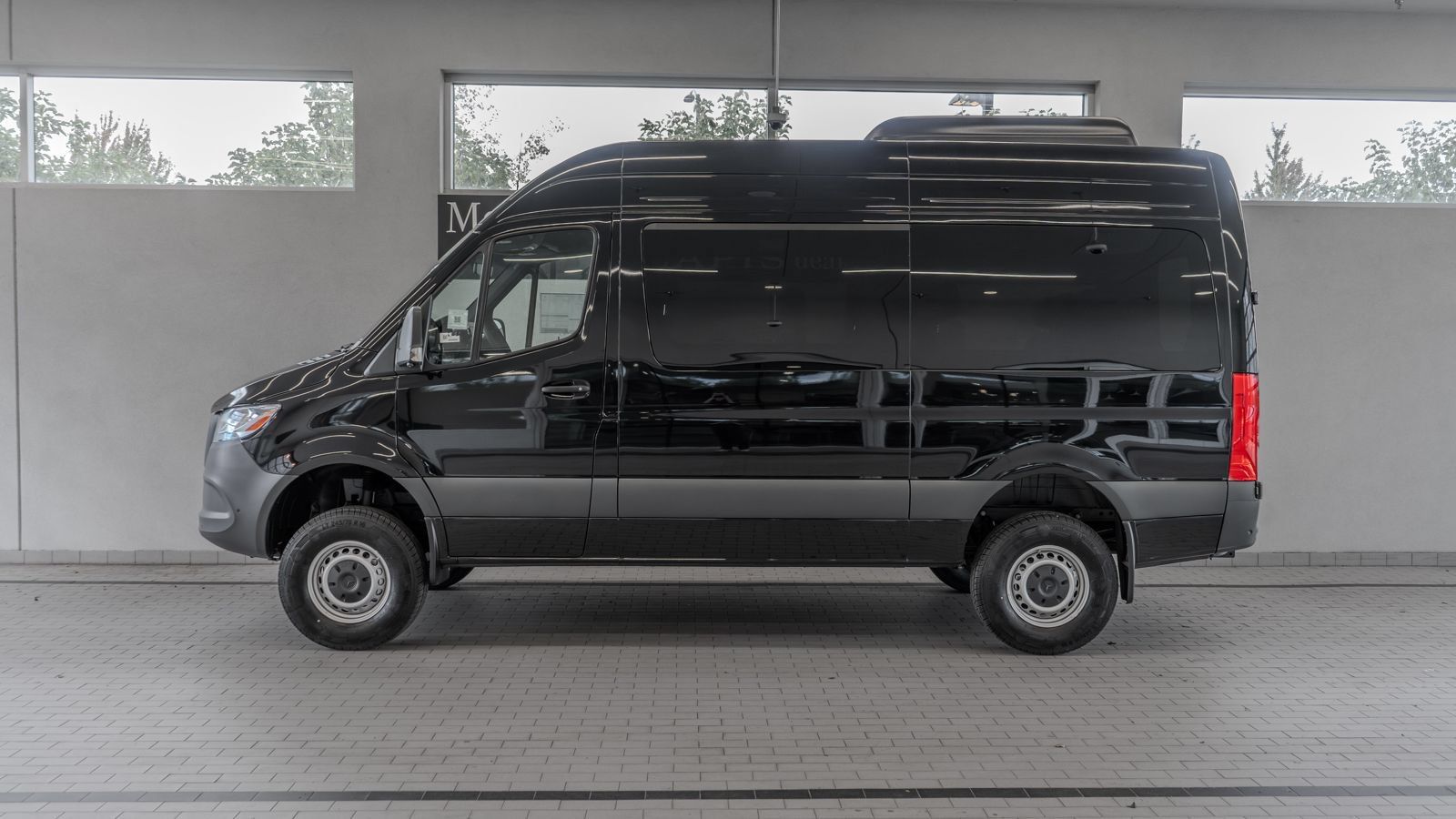 New 2026 Mercedes-Benz Sprinter 2500 image 2