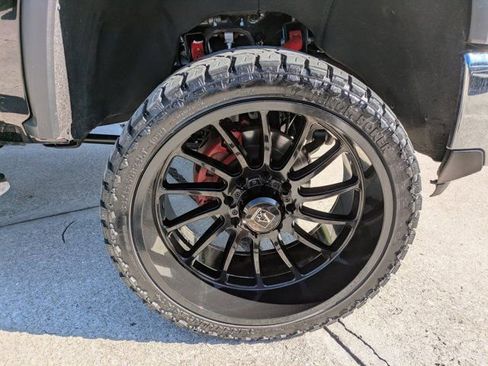 Used 2024 Chevrolet Silverado 2500 LTZ w/ LTZ Convenience Package image 11