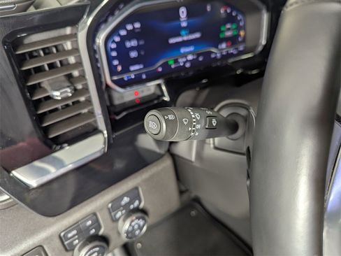 Used 2024 Chevrolet Silverado 1500 RST image 20