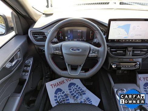 Certified 2024 Ford Escape ST-Line w/ Tech Pack #1 image 17