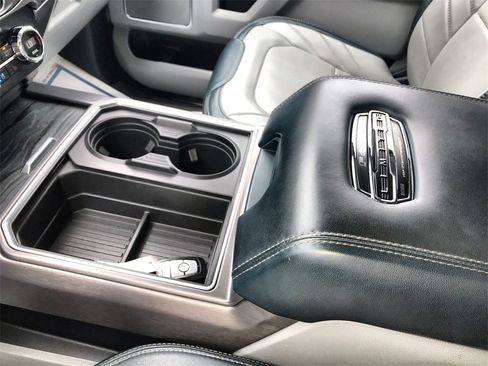 Used 2022 Ford F450 Limited image 20